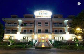 Hotel Residence Adria 로디가르가니코 외부 사진